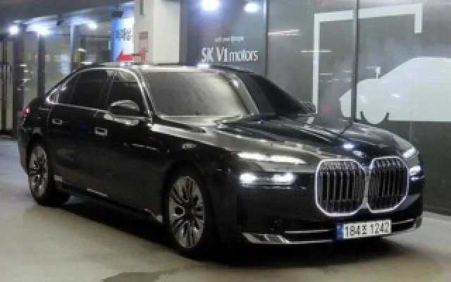 인천중고차직거래사이트추천 7시리즈 (G70) 740d xDrive 디자인 퓨어 엑셀런스 매물 사진 6 - 2023/09 82,194km